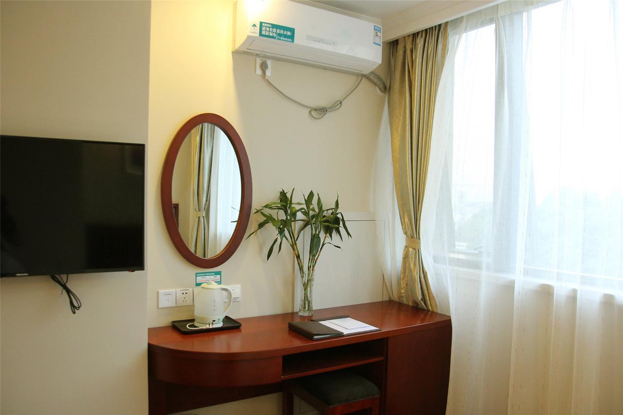 Greentree Inn Zhengzhou Xinzheng City Longhu Town Xiangyun Road Express Hotel Exterior photo